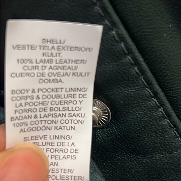 Lucky Brand, hunter green leather jacket pockets in the front - Picture 5 of 6